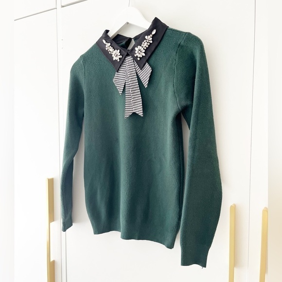 STUNNING Embellished Collared Sweater - Picture 4 of 6